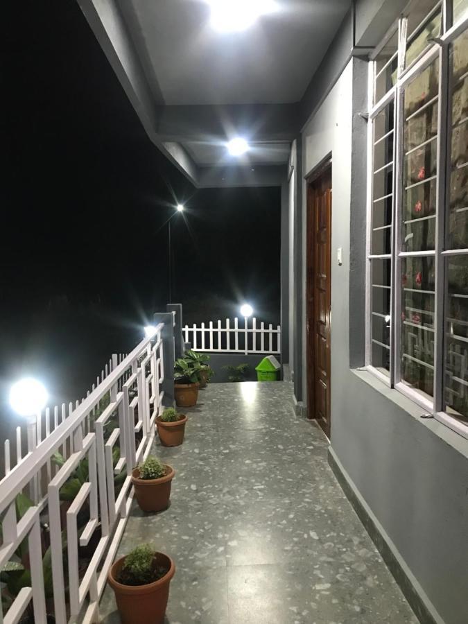 Living Roots Lodge Cherrapunji Extérieur photo