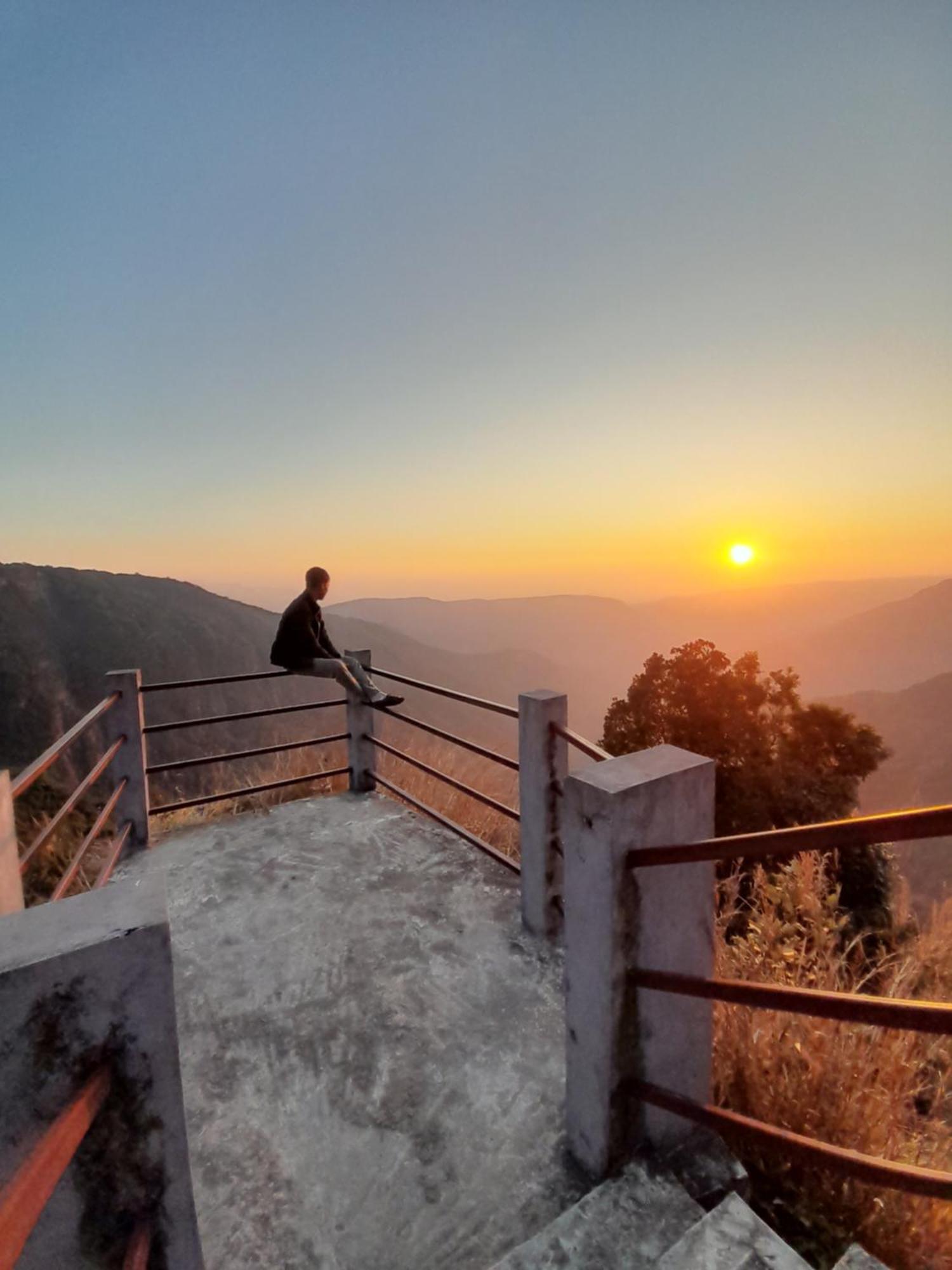 Living Roots Lodge Cherrapunji Extérieur photo
